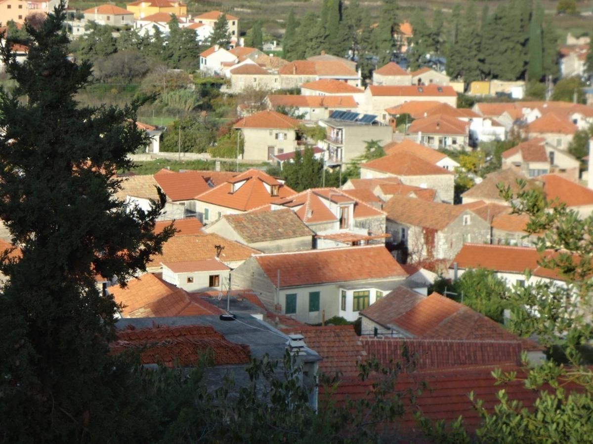 Apartment Gliha Jelsa  Bagian luar foto