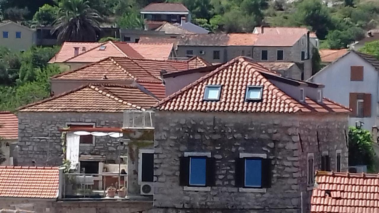 Apartment Gliha Jelsa  Bagian luar foto