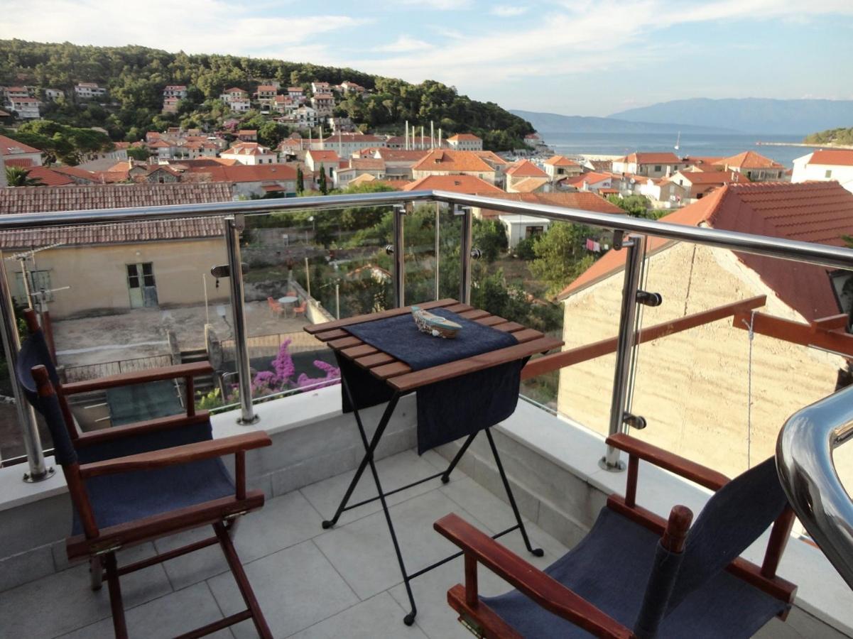 Apartment Gliha Jelsa  Bagian luar foto