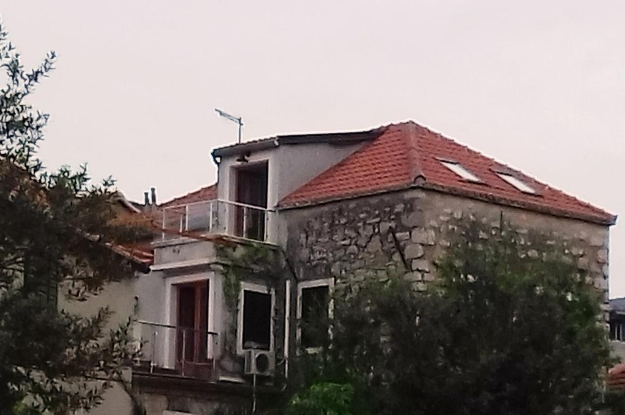 Apartment Gliha Jelsa  Bagian luar foto